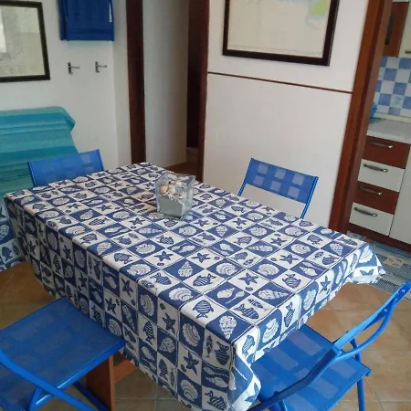 Bright Flat 30Mt From The Beach 아파트 *