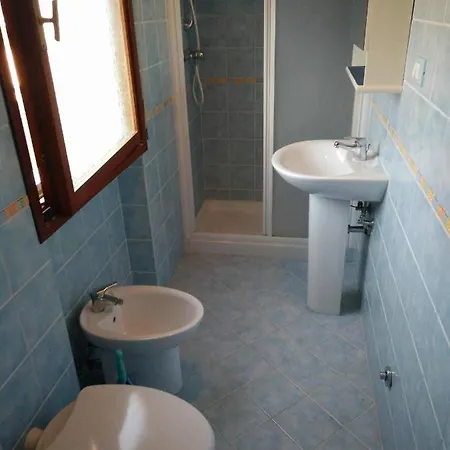 Comfy Flat With Balcony At 30metres From The Apartment *