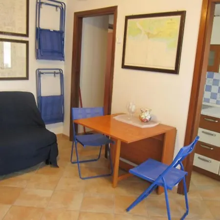 Apartment Comfy Flat With Balcony At 30metres From The